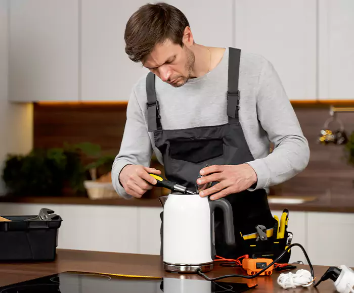 Skilled Blender Technicians: Your Small Appliance Repair Experts for Milford, MA