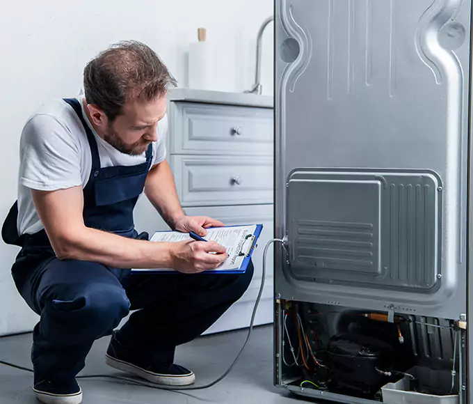 Why Milford, MA Homeowners Choose Milford Appliance Pro for Refrigerator Leak Repair?